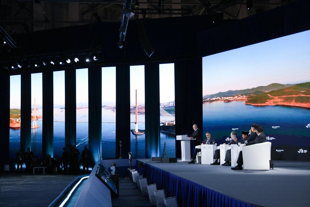 Russia's President Vladimir Putin gives a speech at the Eastern Economic Forum in Vladivostok on September 3, 2026. (AFP photo)
