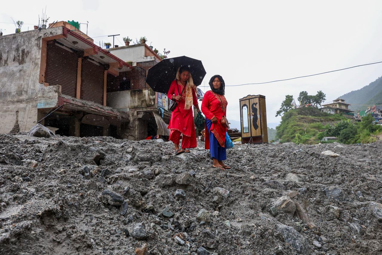 Nepal flood death toll rises to 1,254 as search continues