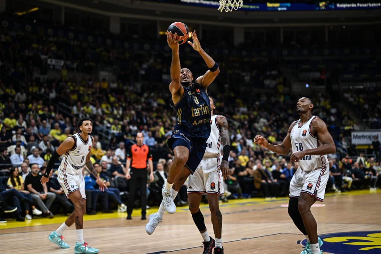 Fenerbahce Tarfin crushes Bayern Munich by 24 points to start EuroLeague season 2-0