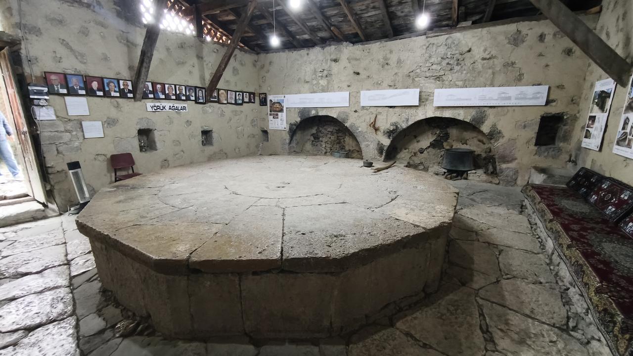 The historic laundry house in Safranbolu features a 12-sided stone washing platform designed with varying heights and a slight slope for drainage. (AA Photo)
