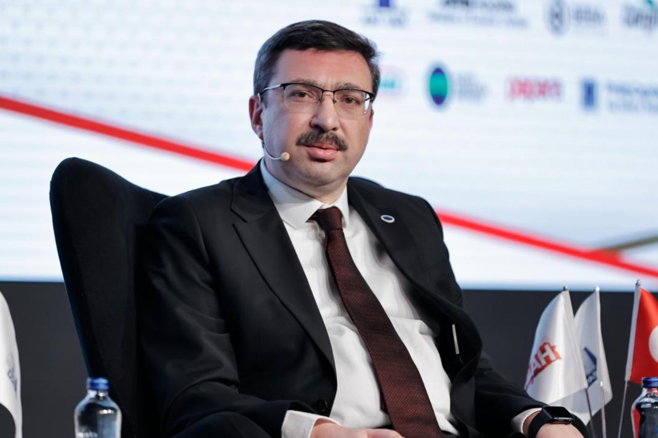Türkiye summons former market regulator chief as suspect in fund probe