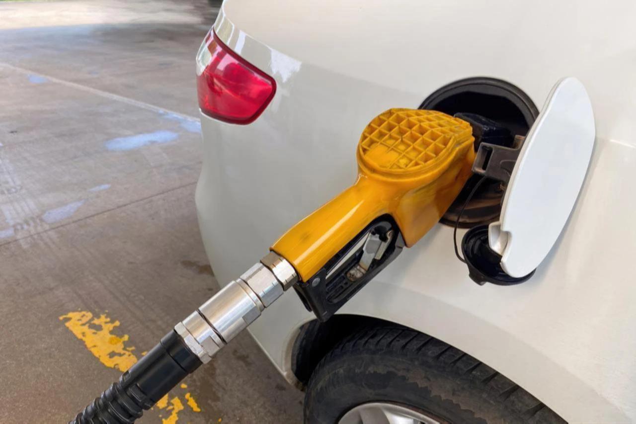 Baghdad fuel shortage leaves drivers waiting hours for gasoline