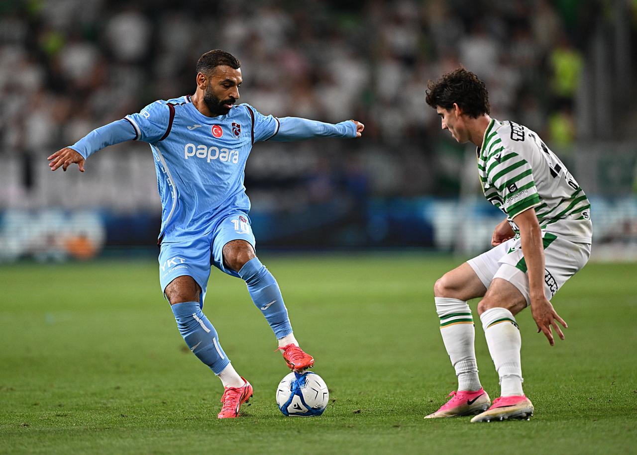 Trabzonspor player Mohamed Salah controls the ball against Ferencvaros during the UEFA Europa League match in Budapest, Hungary, Aug. 27, 2026. (AA Photo)