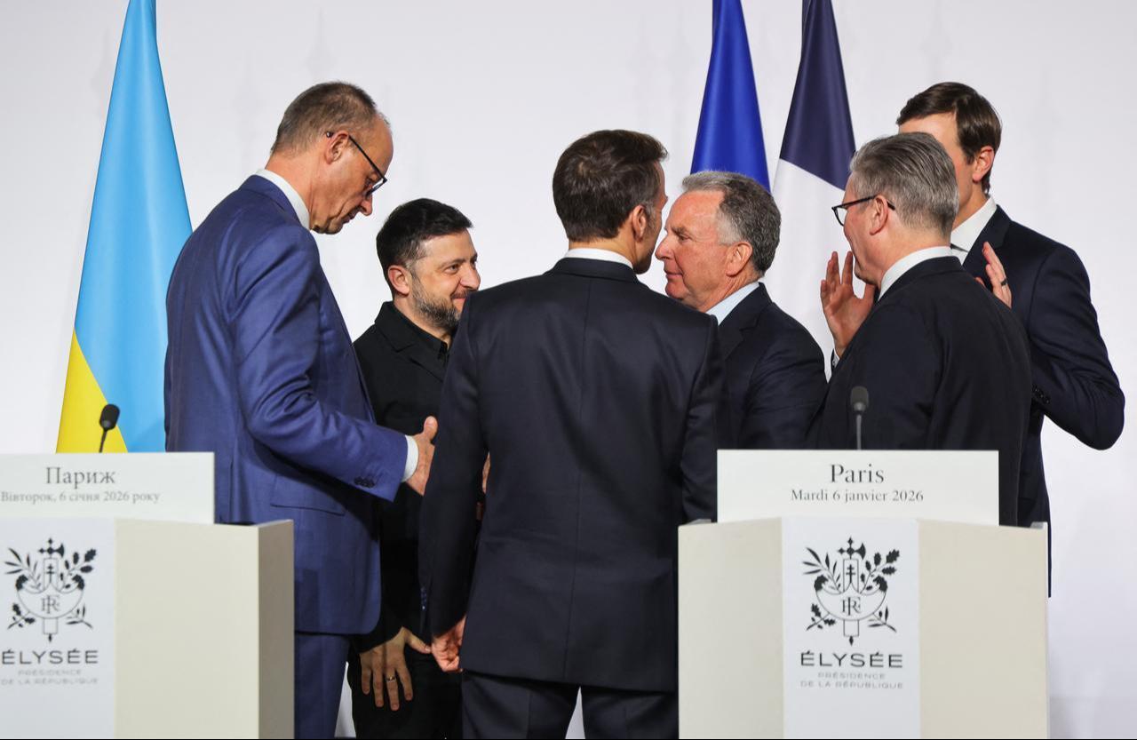 (From L) Germanys Chancellor Friedrich Merz, Ukraines President Volodymyr Zelensky, Frances President Emmanuel Macron, US Special Envoy Steve Witkoff, Britains Prime Minister Keir Starmer and US businessman Jared Kushner speak after a press conference at the Elysee Palace in Paris on January 6, 2026. (AFP Photo)