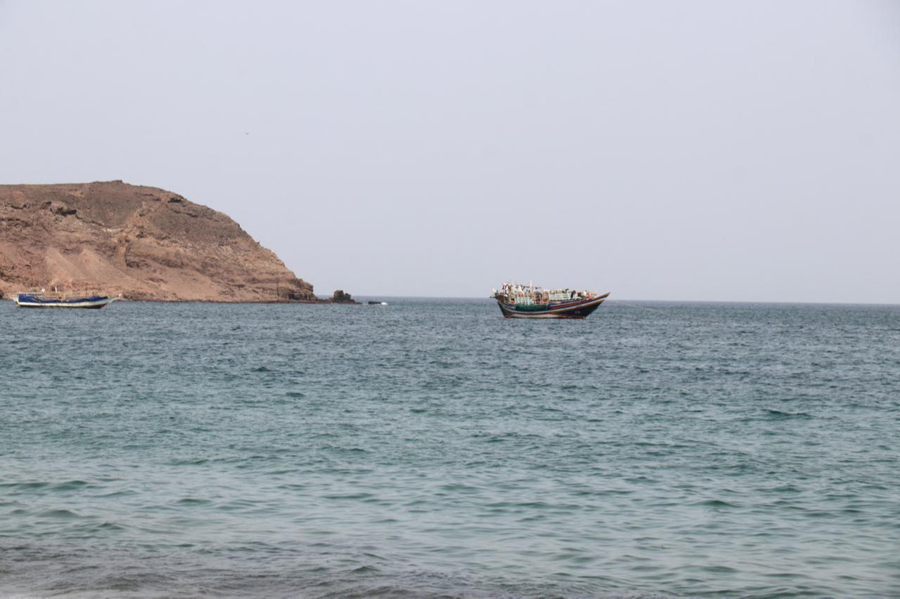 Yemen clashes kill 81 as Houthis advance toward Bab el-Mandeb