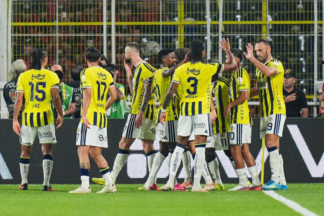 Players of Fenerbahce celebrate after score a goal during the Turkish Super Lig week 4 derby match between Fenerbahce and Besiktas at Chobani Stadium in Istanbul, Türkiye, September 5, 2026. (AA Photo)