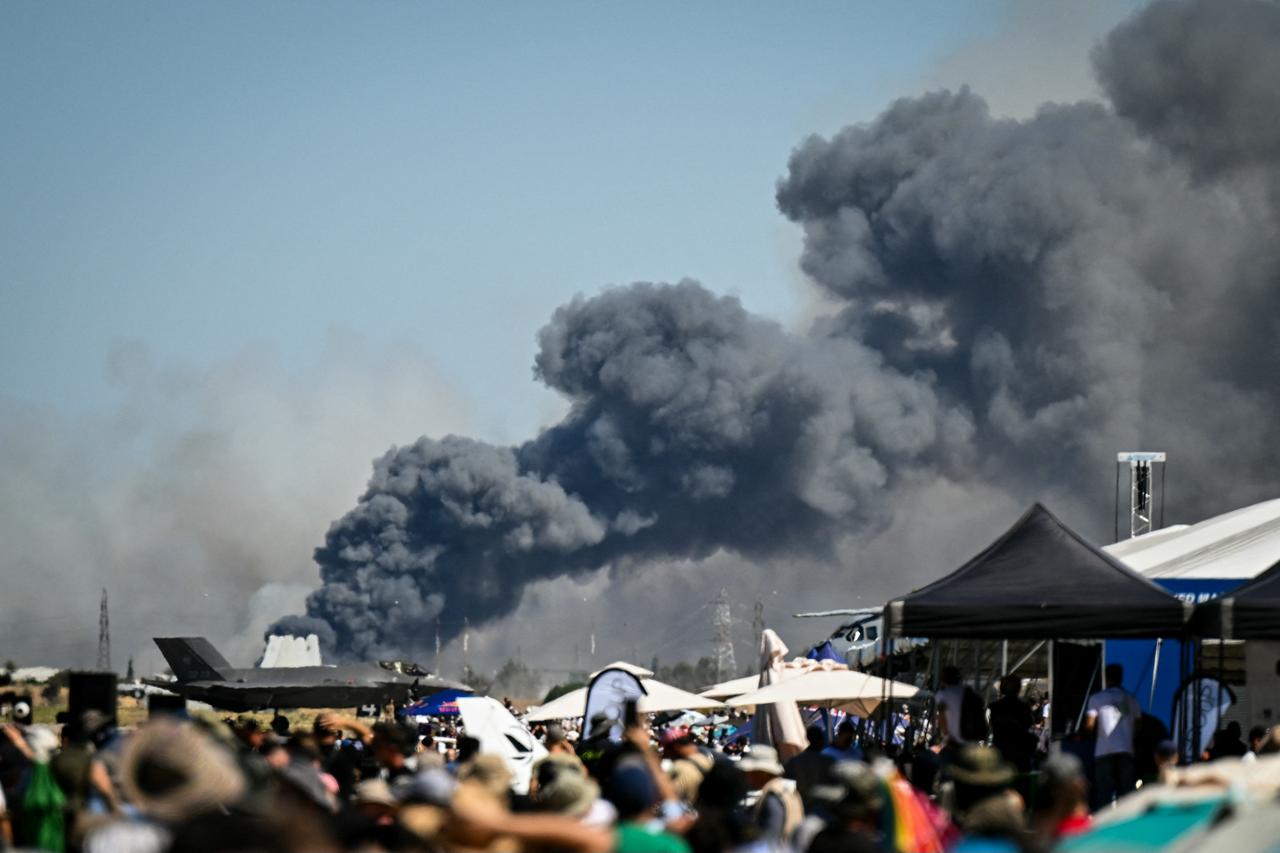 F-4 Phantom crashes during Greek airshow, killing two pilots