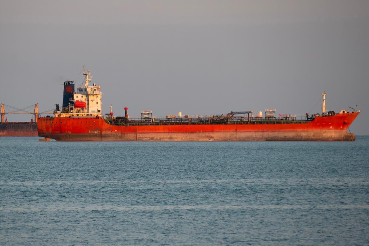 Missile strikes Iranian oil tanker near Kharg Island: Report