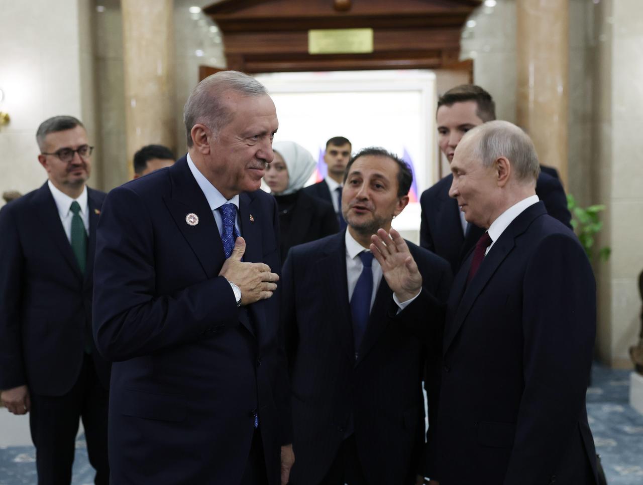 Turkish President Recep Tayyip Erdogan (L) bids farewell to Russian President Vladimir Putin (R) following their meeting at the Ala Archa State Residence as he attends the Shanghai Cooperation Organisation (SCO) Heads of State Summit in Bishkek, Kyrgyzstan, on September 1, 2026. (Turkish Presidency / AA Photo)