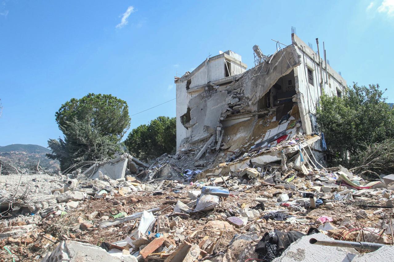 This photo shows a destroyed building at a site that was targeted by an Israeli airstrike in the southern Lebanese village of Arabsalim on September 6, 2026. (AFP Photo)