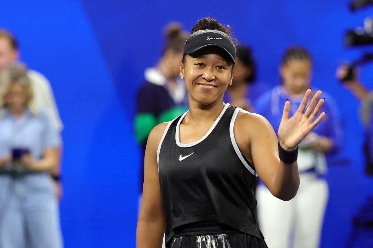 Naomi Osaka waves to fans after defeating Belgium’s Elise Mertens U.S. Open tennis tournament at the USTA Billie Jean King National Tennis Center in New York City on September 5, 2026. (AFP Photo)