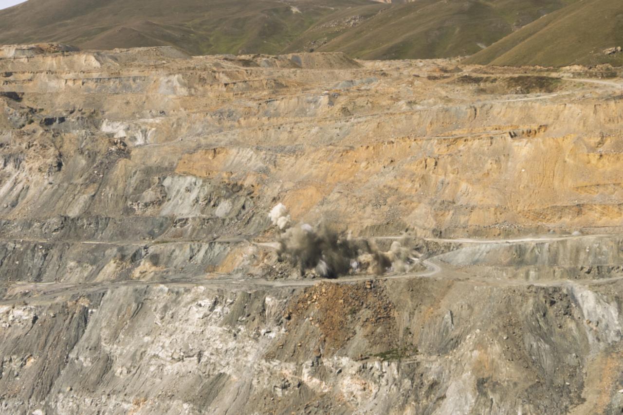 Azerbaijan develops Caucasus’ largest gold deposit on Armenia border
