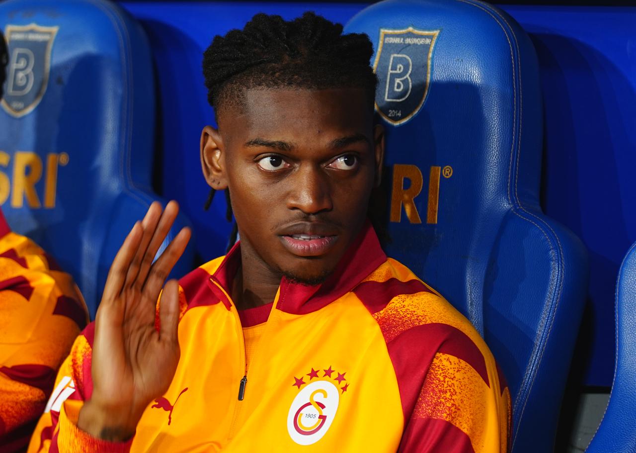 Rafael Leao of Galatasaray follows the pre-match preparations before the Turkish Super Lig fourth-week football match between Istanbul Basaksehir and Galatasaray at Basaksehir Fatih Terim Stadium in Istanbul, Türkiye, on September 4, 2026. (AA Photo)