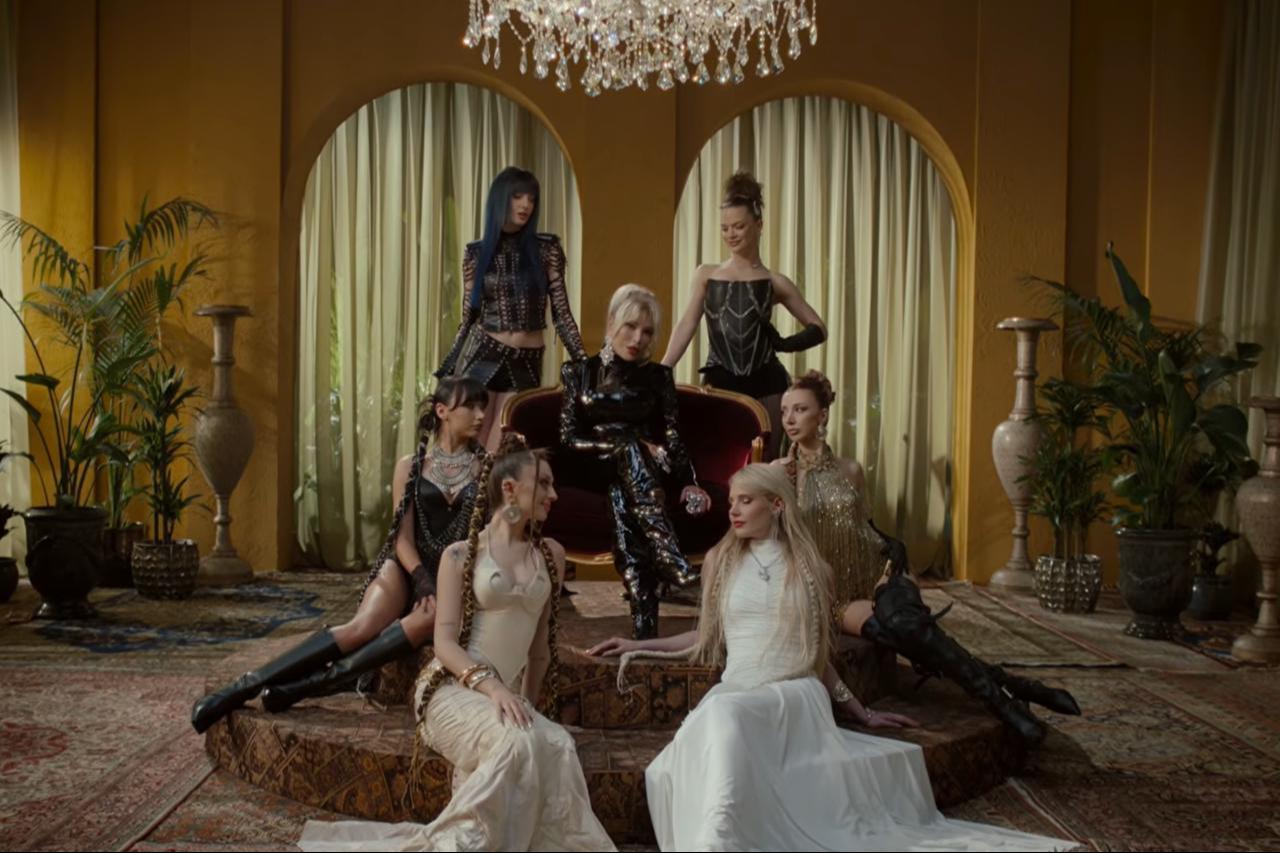 Ajda Pekkan and Turkish girl group Manifest appear in the music video for their duet “Hileli,” Istanbul, Türkiye, May 8, 2026. (Screengrab via YouTube / Manifest)