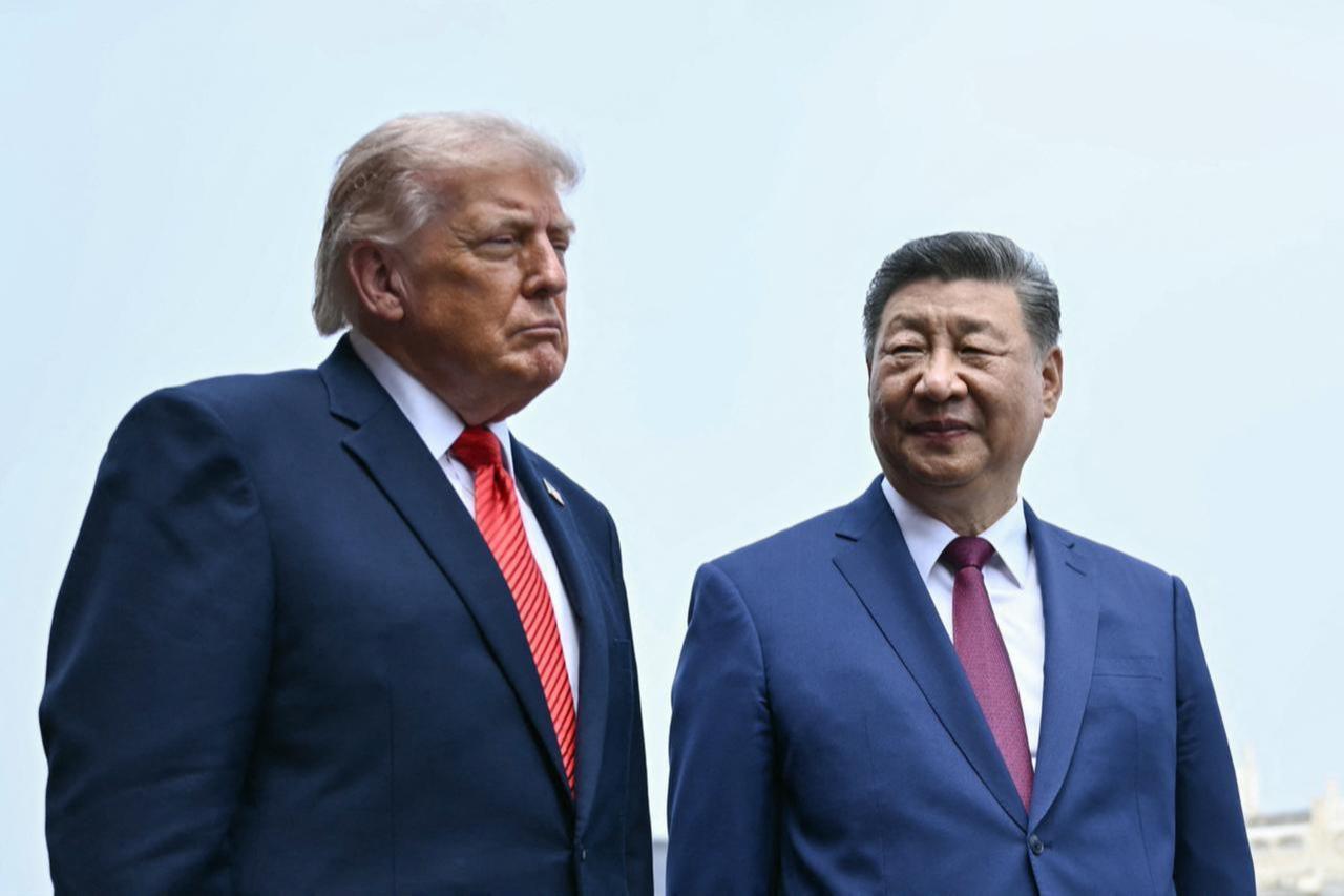 China's President Xi Jinping (R) and US President Donald Trump visit the Temple of Heaven in Beijing, May 14, 2026. (AFP Photo)