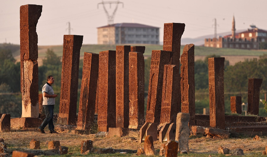 UNESCO-listed Turkish-Islamic cemetery draws influx of visitors