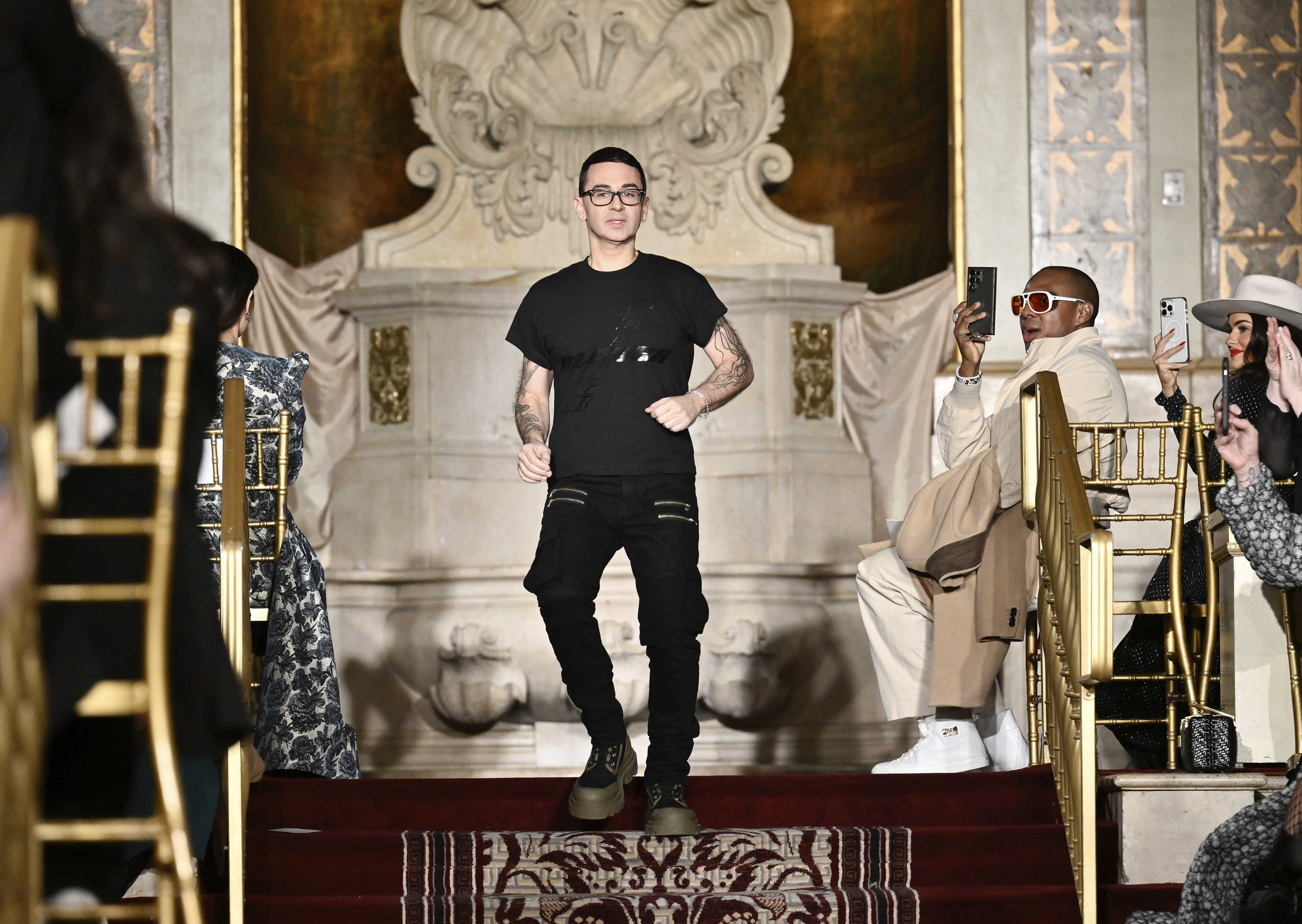 Christian Siriano evokes 'Dune' at premiere of New York Fashion Week