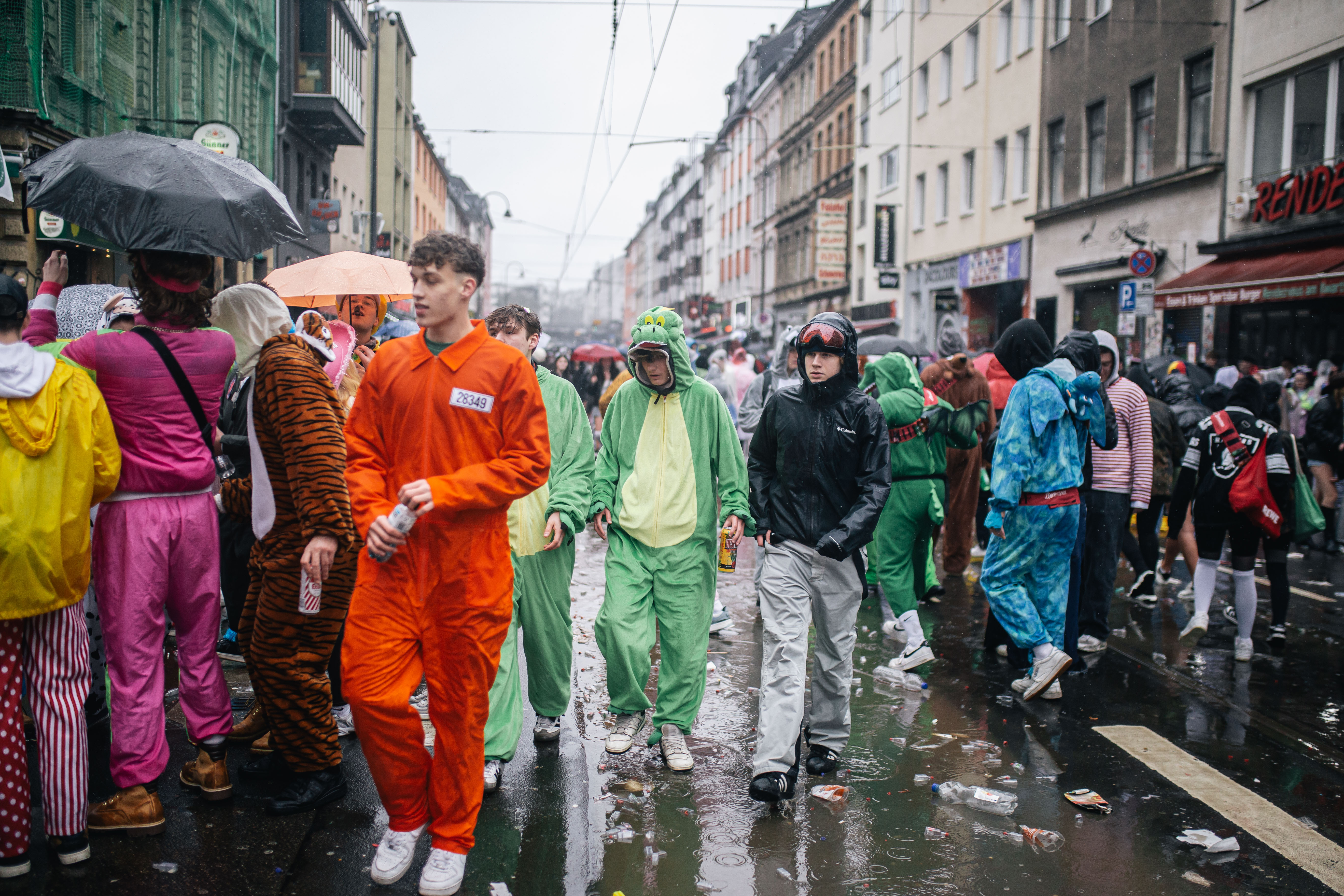 Hundreds of thousands attend Women's Carnival in Germany