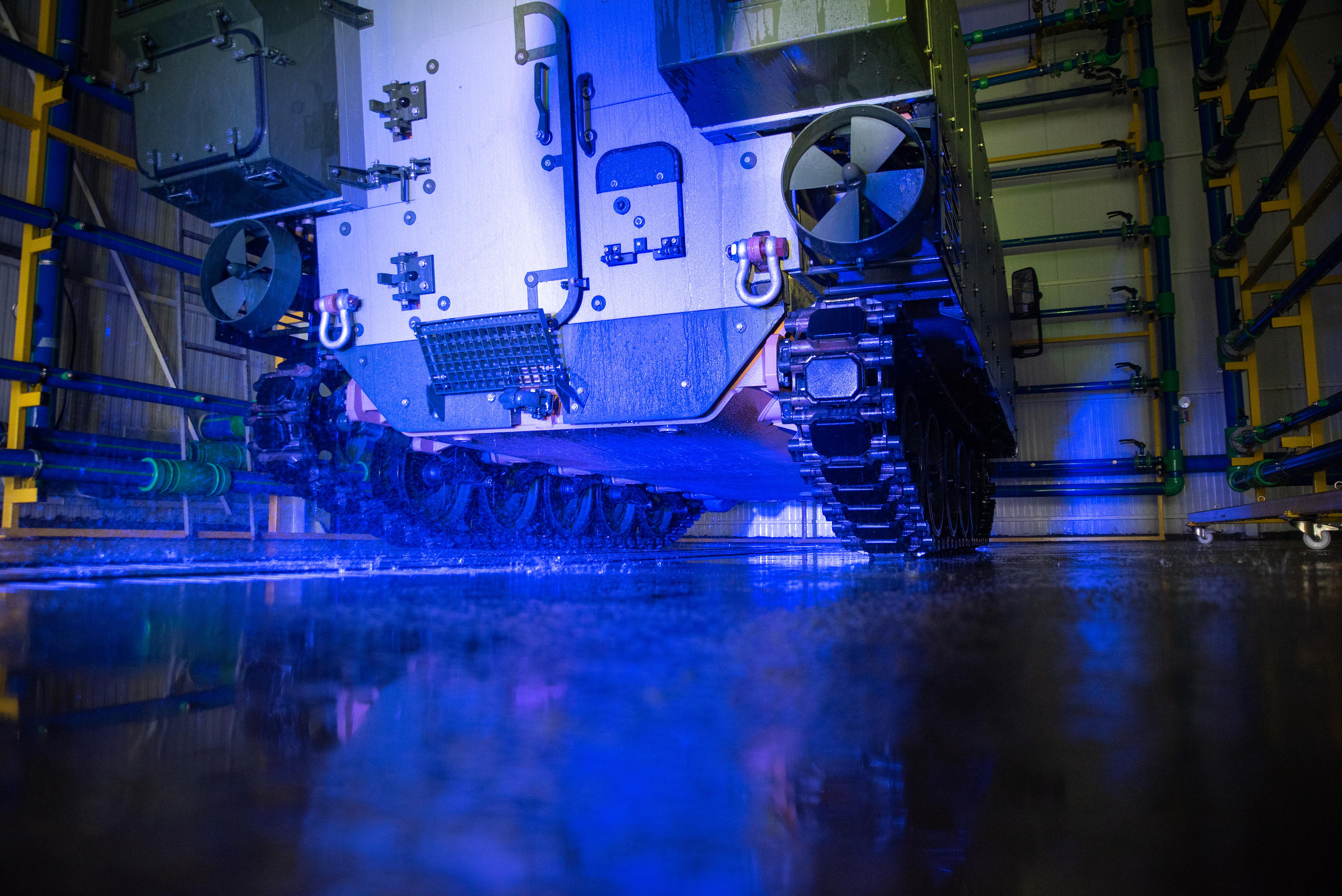 Turkish defense industry achieves multiple innovations with military land vehicles