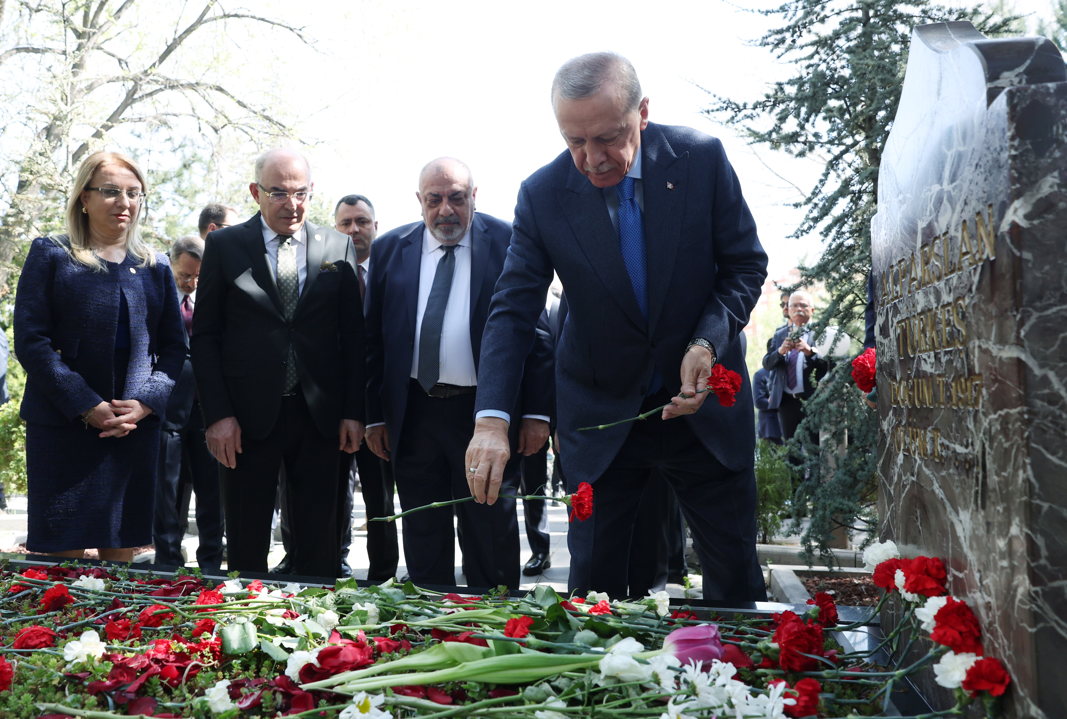 President Erdogan honors Alparslan Turkes on 27th death anniversary