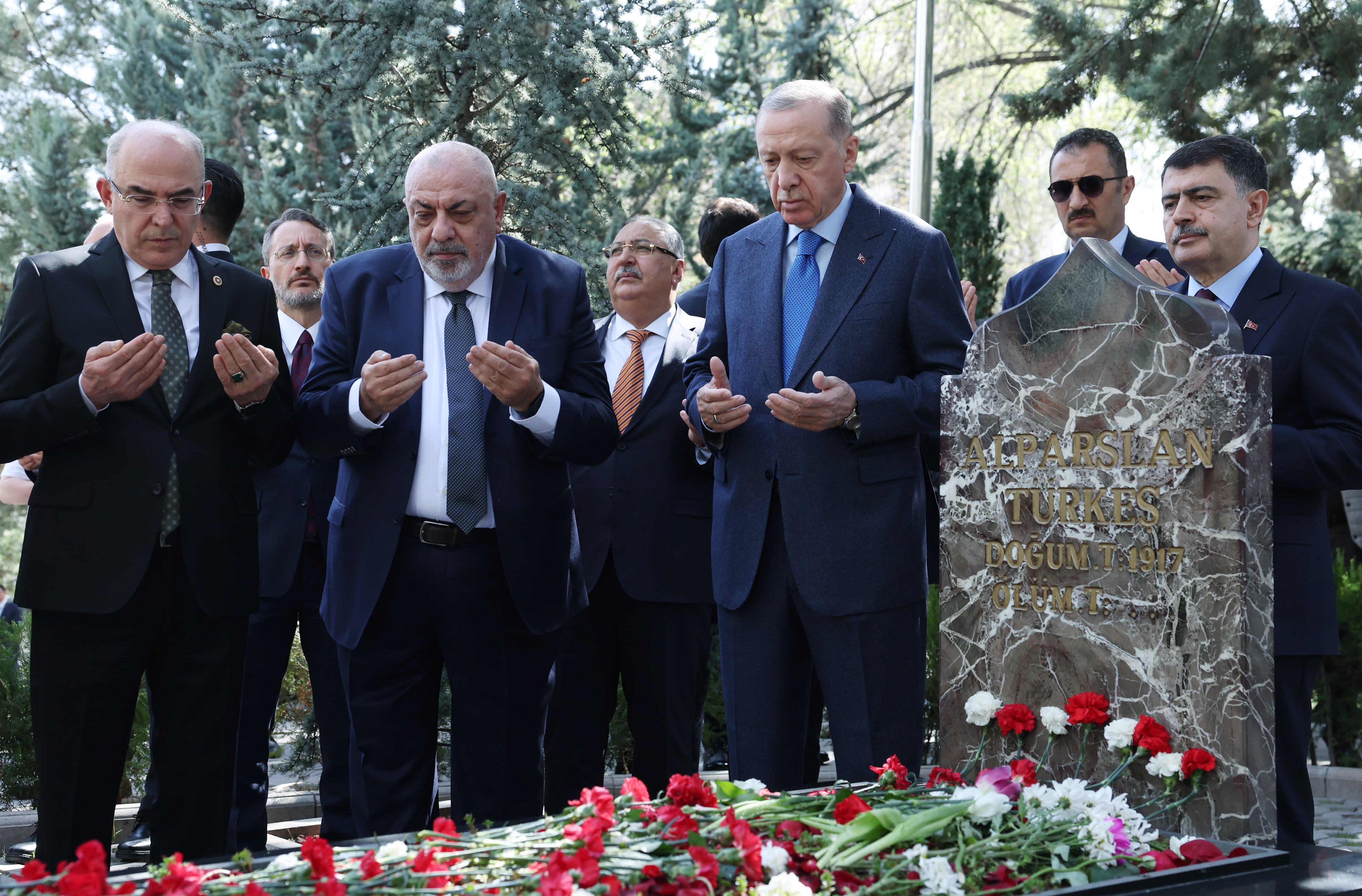 President Erdogan honors Alparslan Turkes on 27th death anniversary