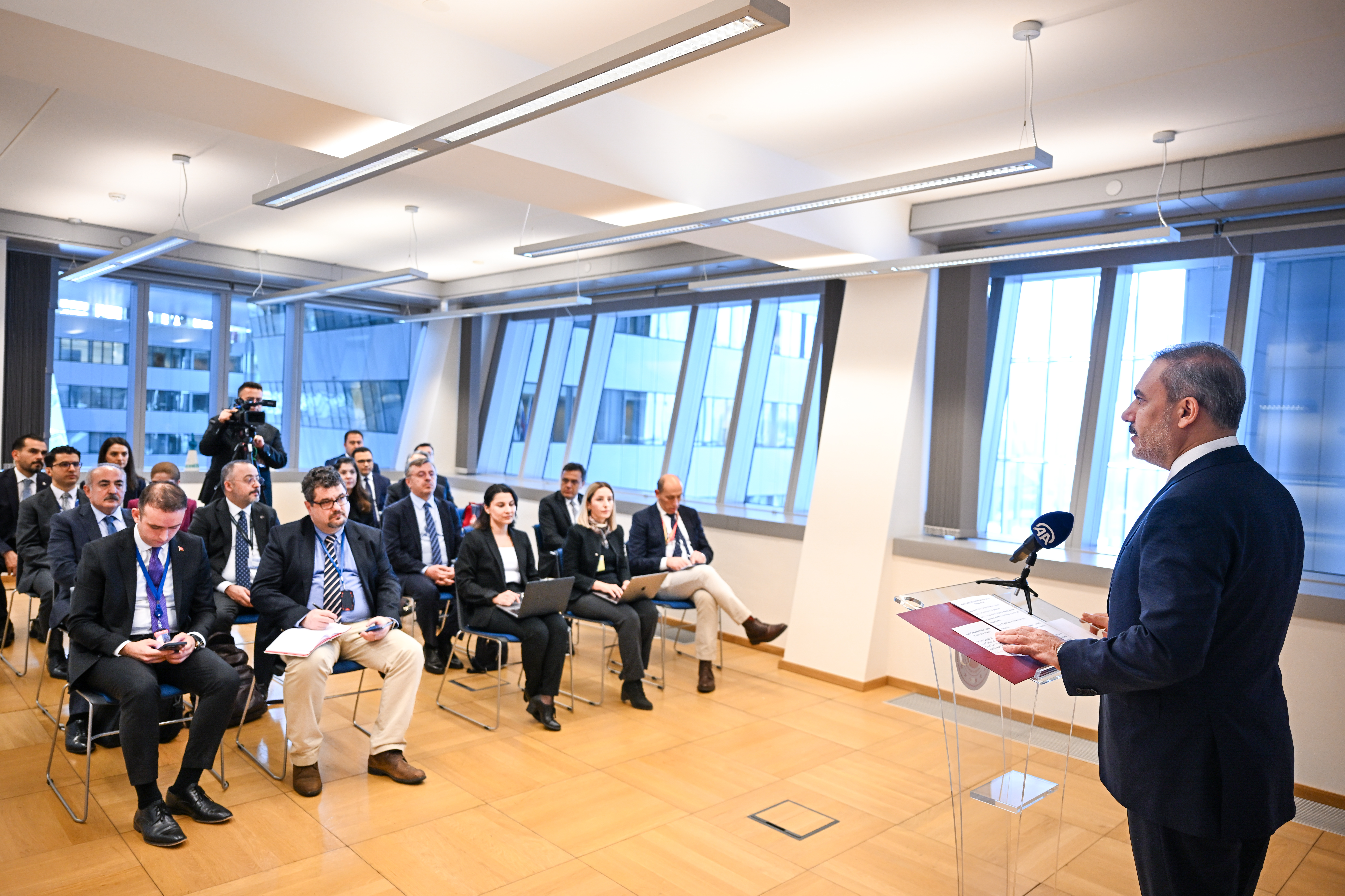 Türkiye calls on NATO allies for solidarity against terrorism