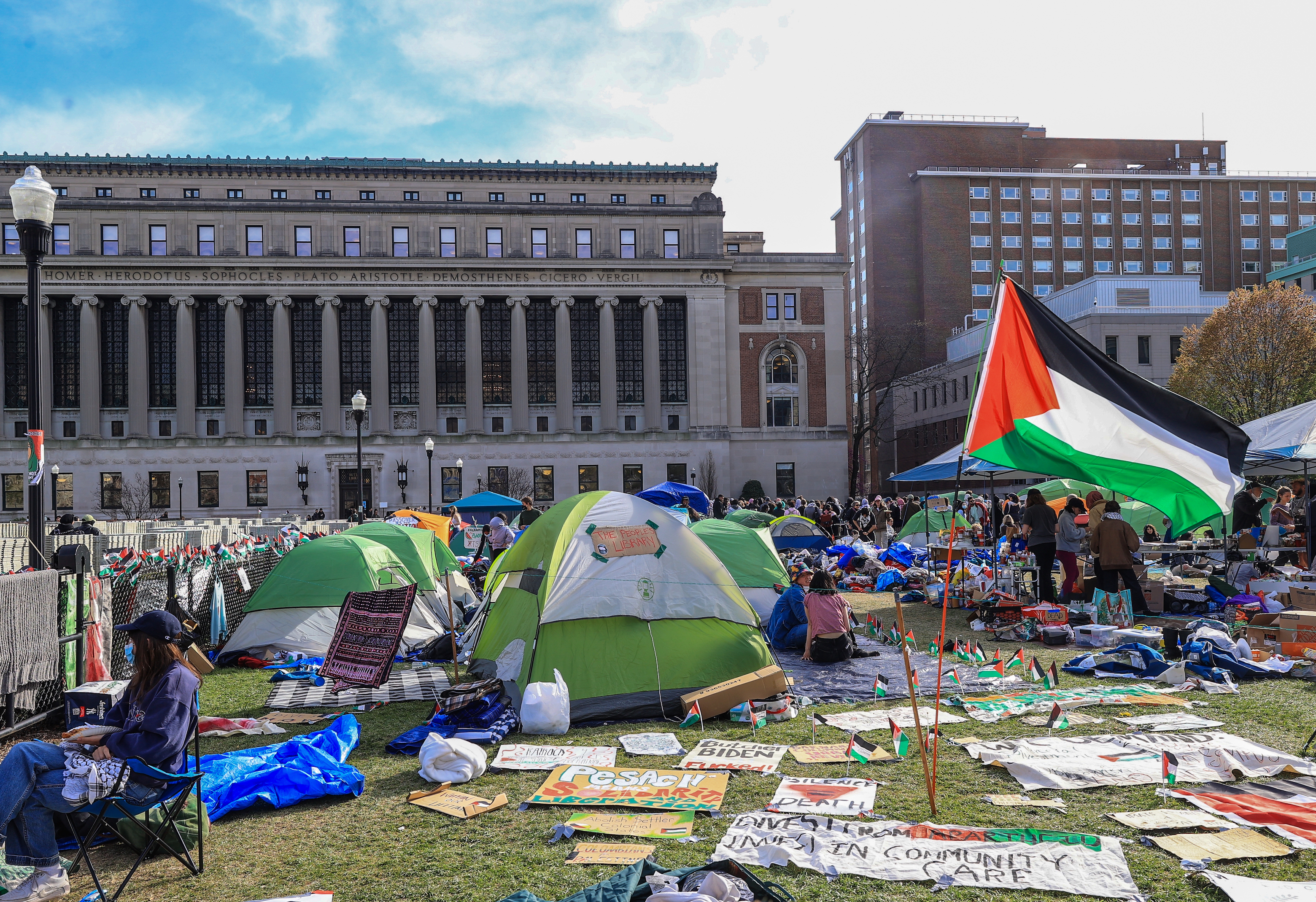 Columbia University 'will not divest from Israel'