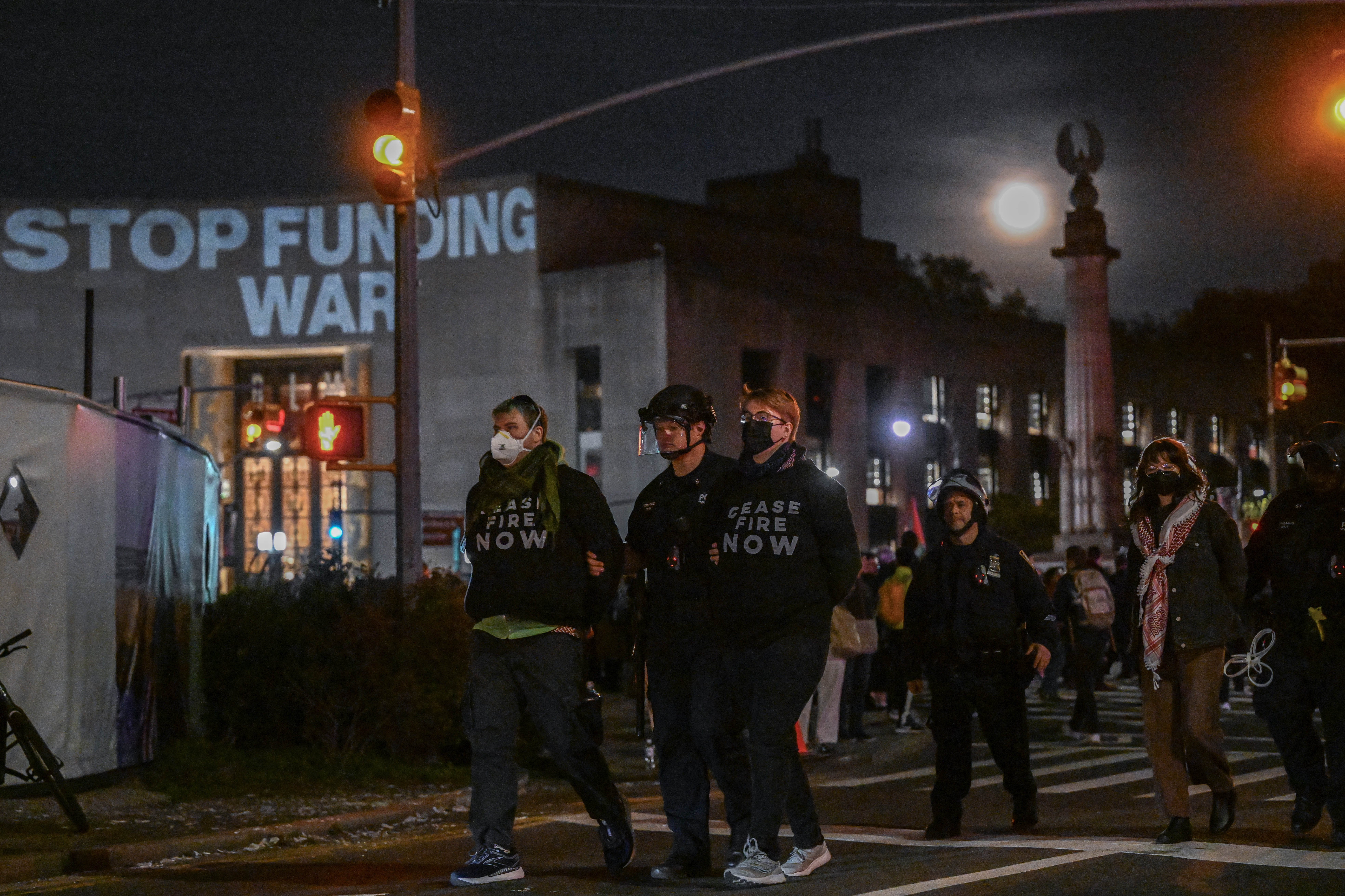 NYPD arrests 300 anti-war Jewish protesters in New York