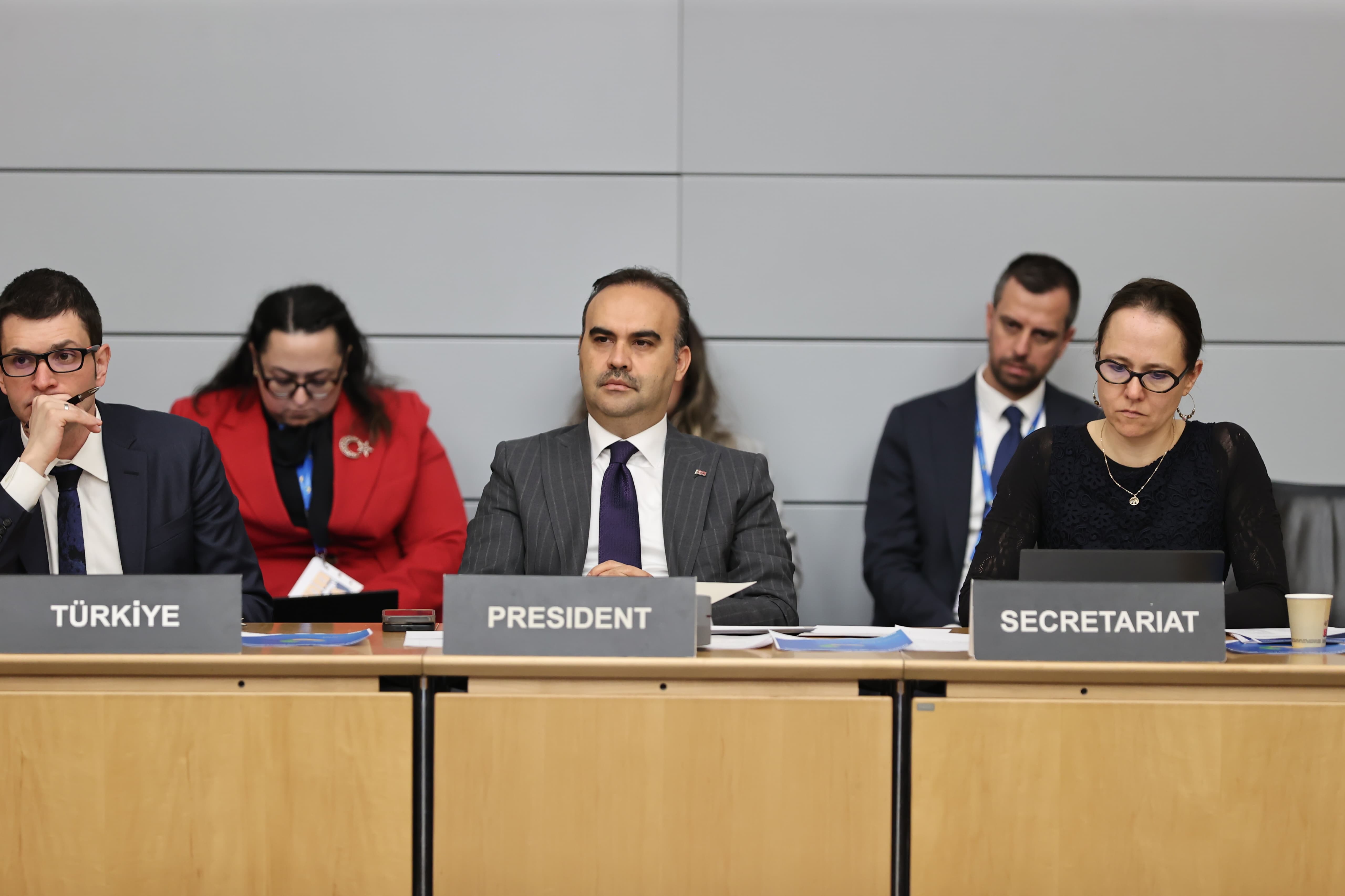 Minister of Industry and Technology affirms commitment to advance in space technologies