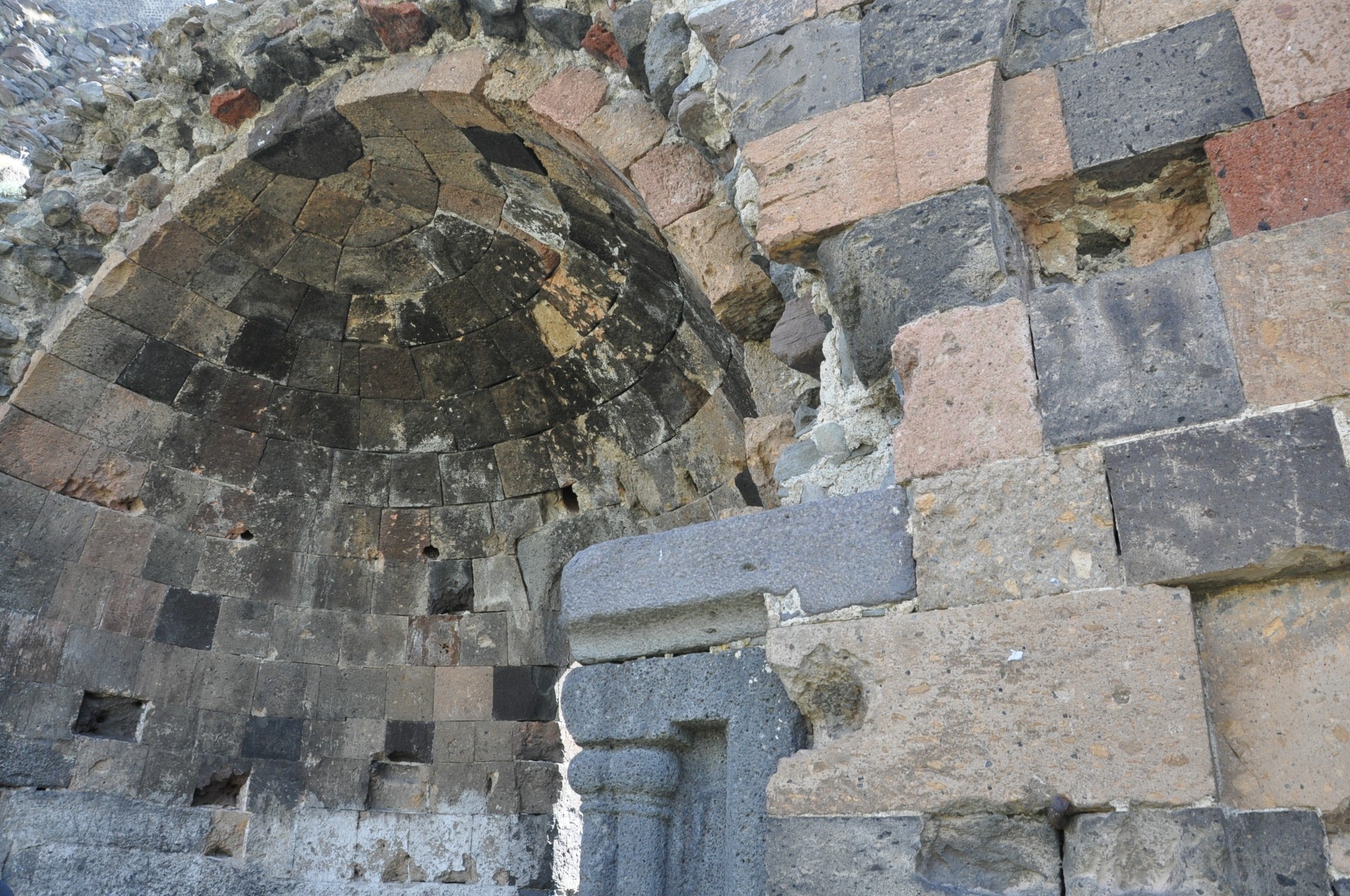 150-year-old Georgian Church in Turkish city of Kars looted