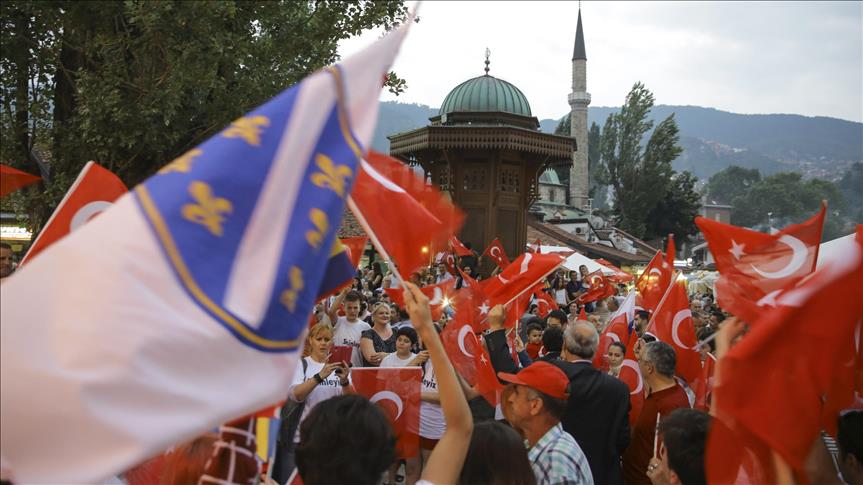 Germany backs Bosnia