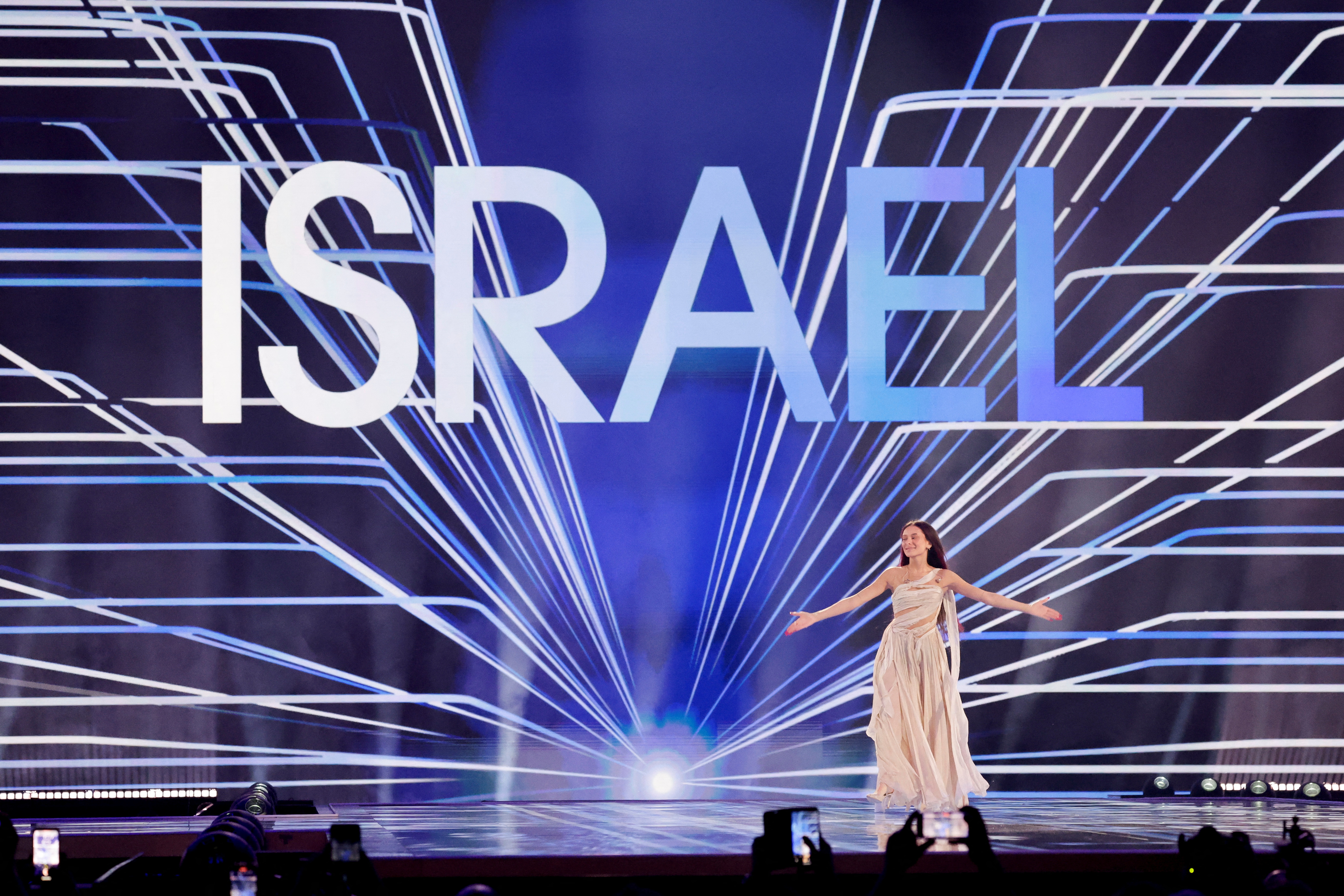 How did Israel succeed at Eurovision despite protests and boos?
