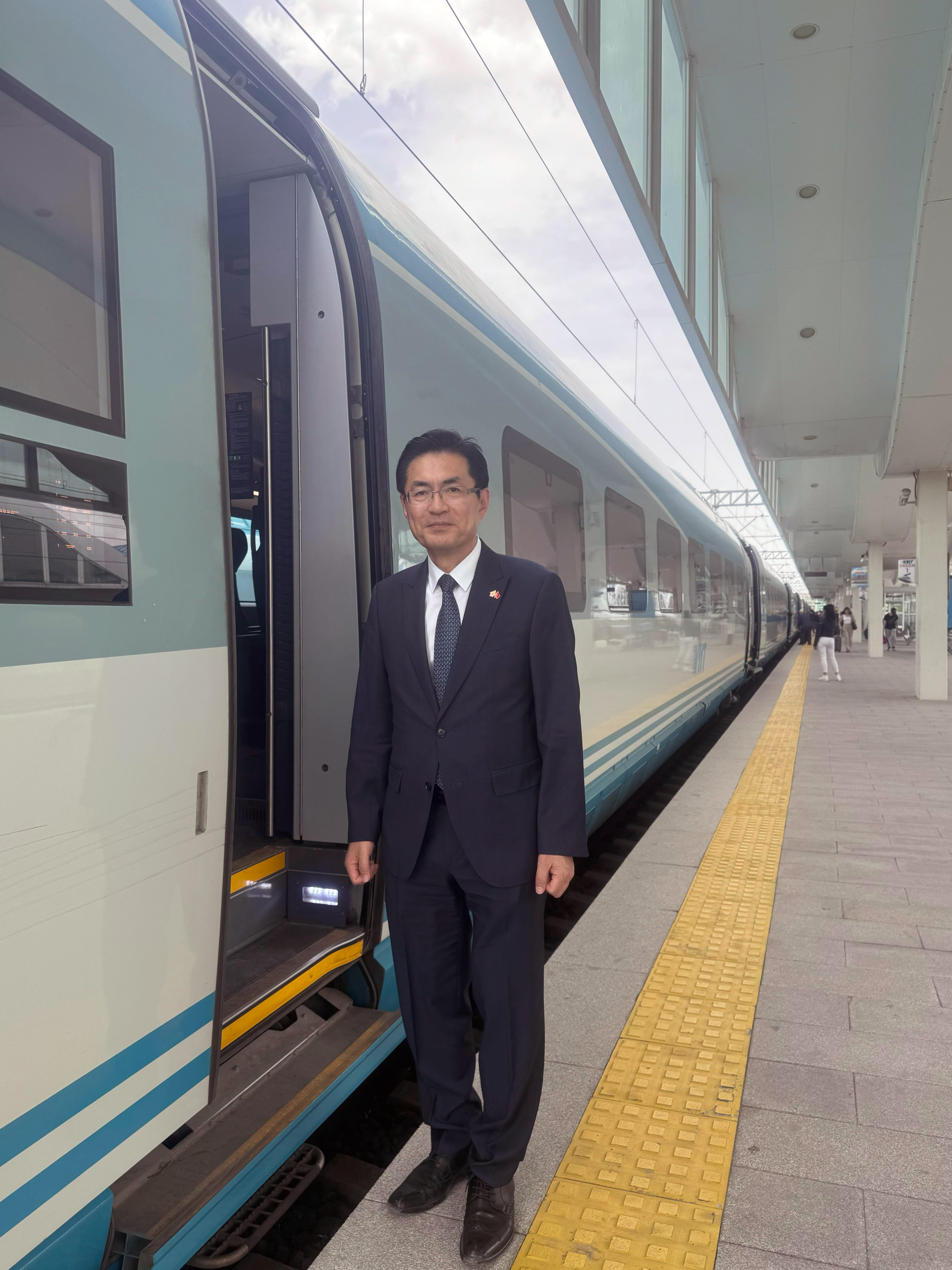 South Korean ambassador Jeong Yeondoo prefers YHT for Ankara trip
